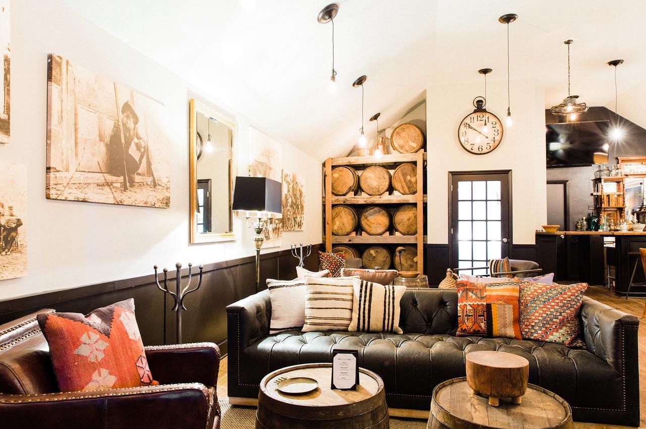 Hillside Boutique Hotel Castroville Eksteriør bilde